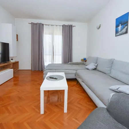Appartement Micic By Interhome Diklo