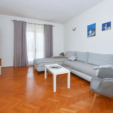 Appartement Micic By Interhome Diklo